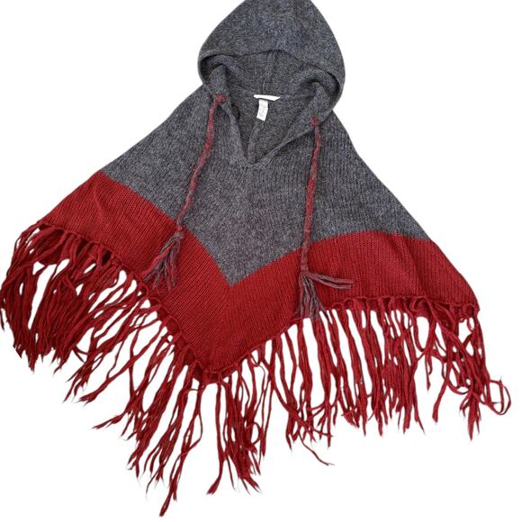 Hooded Fringe Knit Poncho Gray Red Boho Western Cottagecore Alpaca Blend Cozy - Picture 6 of 8